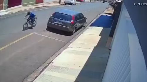 Corpo de menino que estava desaparecido foi achado a cerca de 1 km de local onde vítima foi flagrada por câmera andando de bicicleta