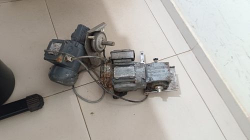 Trio que furtou fios e motores de granjas é localizado pela PM em Bastos