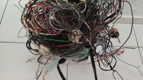 Homem é detido com 20 kg de fios de cobre em estrada de Tupã