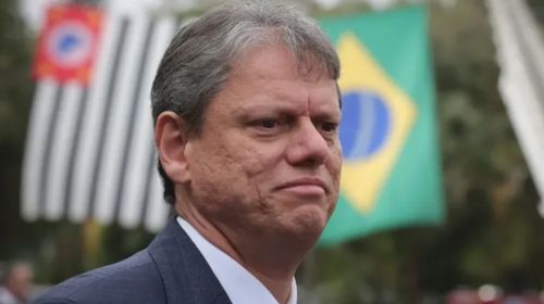 Tarcísio lidera com folga em SP contra nomes de Lula