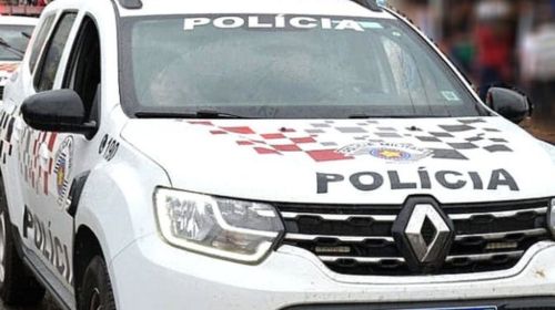 Homem é preso suspeito de homicídio após ser visto carregando perna humana em Bauru