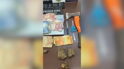 Operação da DISE em Tupã prende dois homens por tráfico de drogas na Vila Lahoz