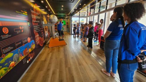 Alunos da EMEIEF Mário Covas visitam o Museu Catavento  em Tupã