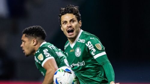 Palmeiras tem noite mágica, goleia LDU e pega Fla na final da Libertadores