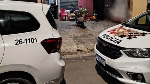 Homem tenta jogar cocaína no vaso ao ver a polícia, mas é preso em flagrante em Tupã