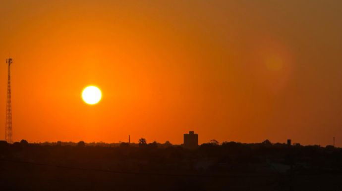 Onda de calor mantém temperaturas até 5°C acima da média em Tupã e região