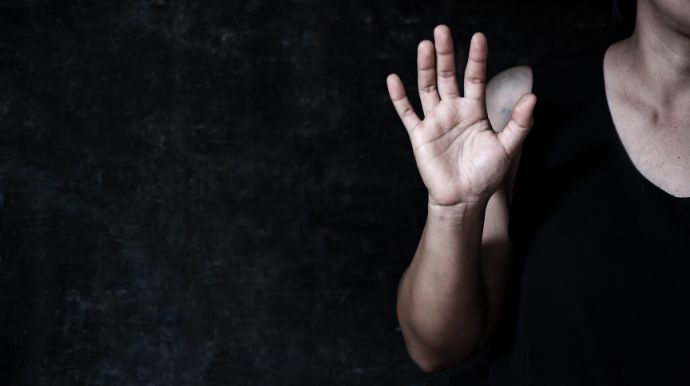 Homem é preso após agredir a própria irmã em Herculândia