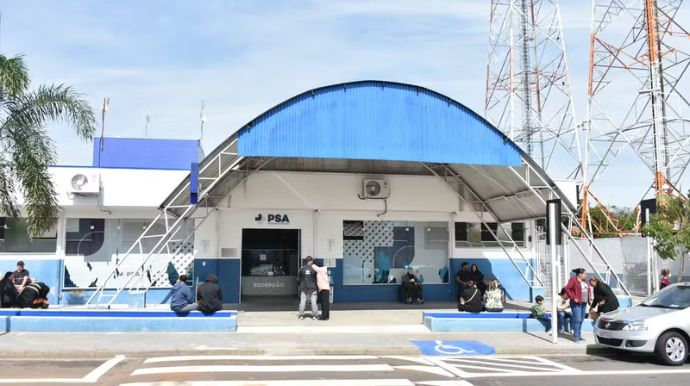 Adolescente perde testículo após esperar mais de 12 horas por transferência e caminhar 8 km até hospital em Botucatu