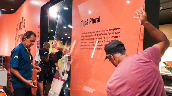 Museu Índia Vanuíre inicia desmontagem da exposição para nova mostra em Tupã