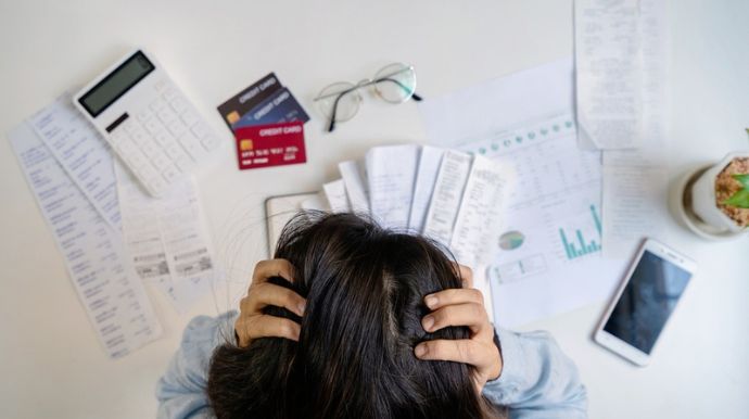 Inadimplência cresce e registra maior patamar em 8 anos no Brasil