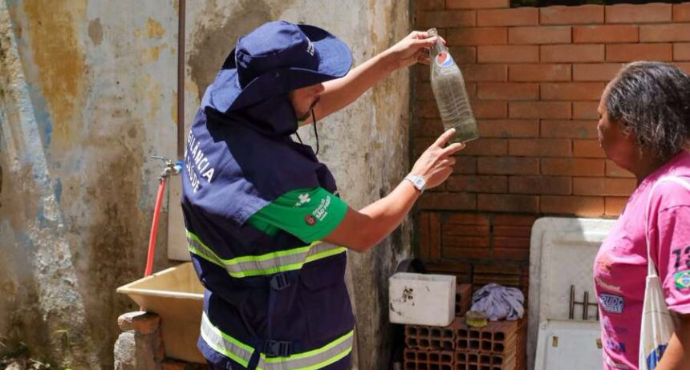 Força-tarefa em Tupã busca eliminar focos de doenças em imóveis com resíduos acumulados