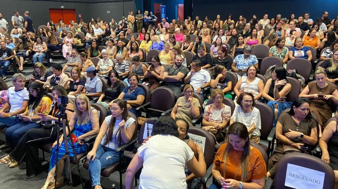 Teatro lotado e debates fortes, Fórum Todas Juntas mobiliza Tupã por três noites