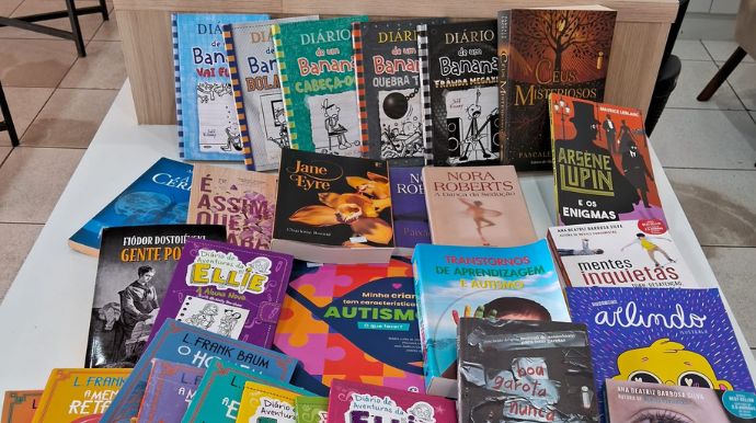 Feira do Livro gera doação e reforça acervo da Biblioteca Municipal em Tupã