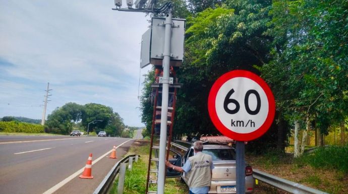 Quase mil multas em 15 dias;  radares registram média de 66 infrações por dia em Tupã