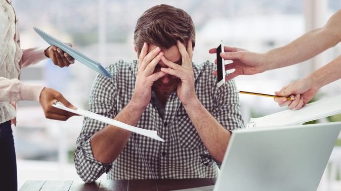 NR-1 passa a valer e obriga empresas a incluírem saúde mental na gestão de riscos do trabalho
