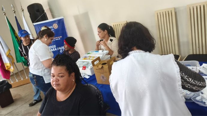 Saúde promove ação de prevenção com testes rápidos e atualização vacinal para colaboradores da Cooretup em Tupã