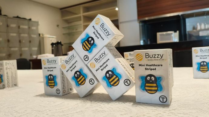 Abelhinha Buzzy passa a ser usada na vacinação infantil em todas as unidades de saúde de Tupã