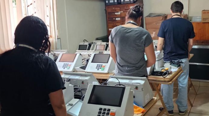 Cartório Eleitoral de Tupã prepara e lacra urnas para as eleições de outubro