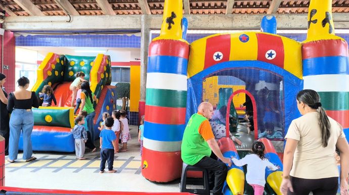 Dia do Brinquedo celebra mês das crianças nas escolas e creches municipais
