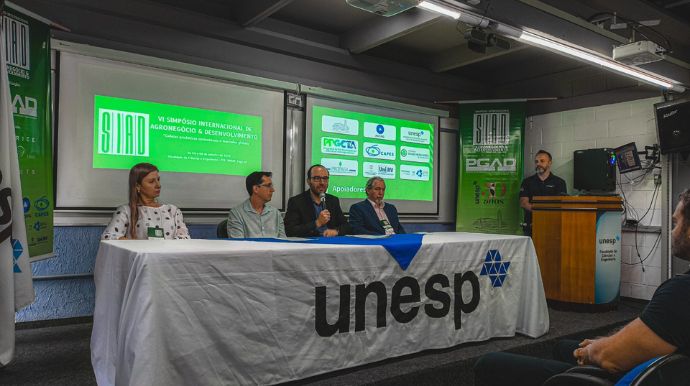 Simpósio internacional na Unesp de Tupã reúne participantes de mais de 100 instituições
