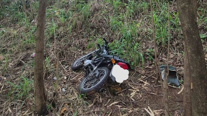 Polícia Militar encontra motocicleta furtada escondida em área de mata em Tupã