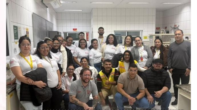 Alunos de curso técnico em Queiroz iniciam aulas práticas em laboratório da Clealco